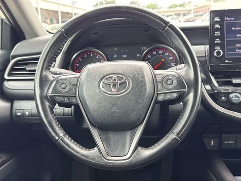 Used 2022 Toyota Camry XSE FWD image 18