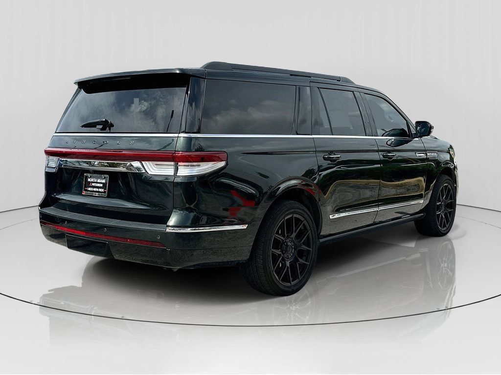 Used 2022 Lincoln Navigator L Black Label AWD/4WD image 7