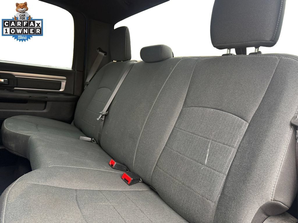 Used 2024 RAM 1500 Warlock AWD/4WD image 14
