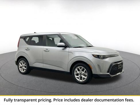 Used 2025 Kia Soul LX w/ LX Technology Package FWD image 1