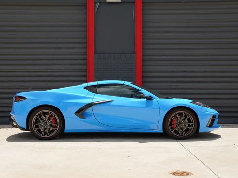 Used 2023 Chevrolet Corvette Stingray Coupe w/ 1LT RWD image 6