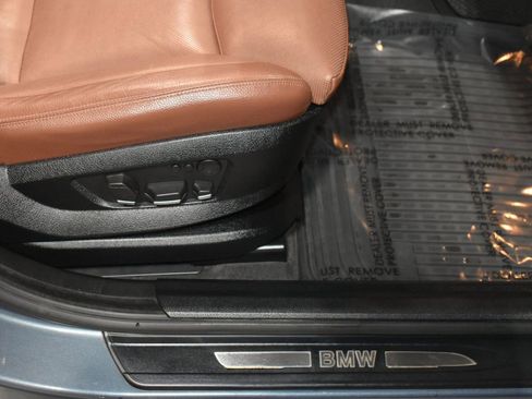 Used 2011 BMW 535i xDrive image 38
