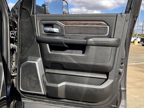 Used 2021 RAM 2500 Laramie image 25