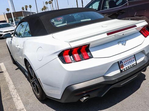 Used 2024 Ford Mustang Premium RWD image 5