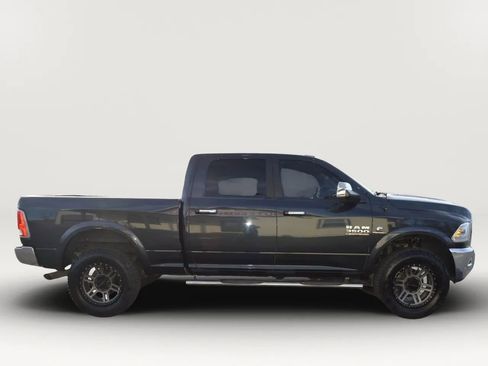 Used 2017 RAM 3500 Laramie image 9