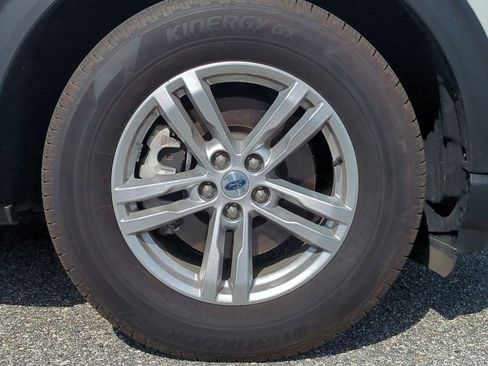 Used 2023 Ford Explorer XLT w/ Equipment Group 202A image 12