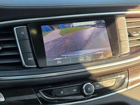 Used 2023 Buick Enclave Essence w/ Experience Buick Package FWD image 24