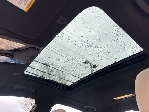 Used 2022 BMW 530i xDrive w/ Convenience Package image 10