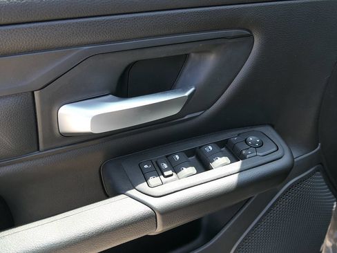 New 2026 RAM 1500 Express AWD/4WD image 12