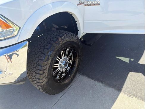Used 2018 RAM 3500 Laramie w/ Cold Weather Group AWD/4WD image 10