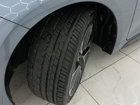 Used 2020 Toyota Corolla SE FWD image 43
