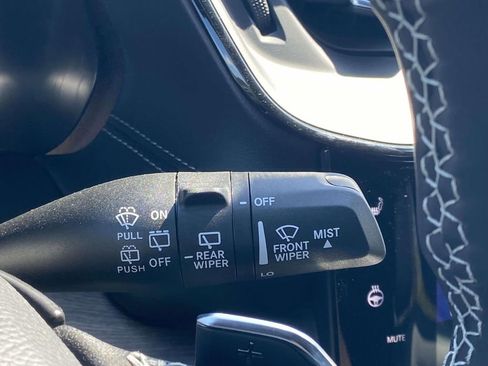 New 2026 Jeep Grand Cherokee L Limited w/ Limited Altitude Package RWD image 25