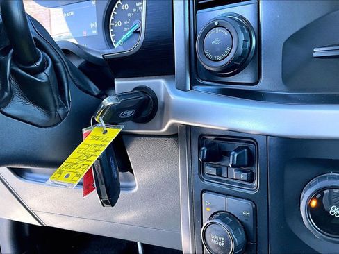 Used 2022 Ford F150 XLT w/ Trailer Tow Package image 30