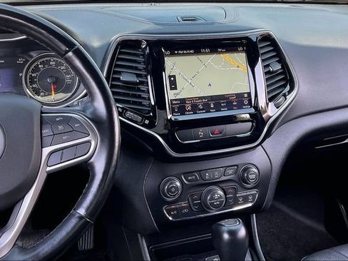 Used 2020 Jeep Cherokee High Altitude FWD image 9