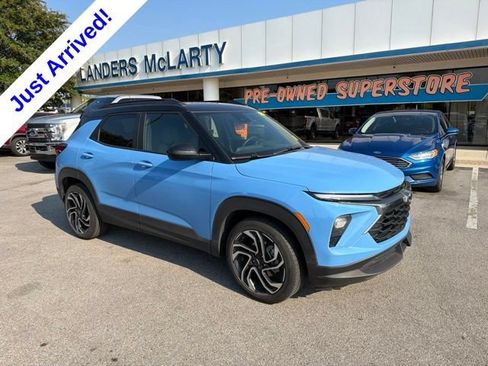 Used 2024 Chevrolet TrailBlazer RS FWD image 1