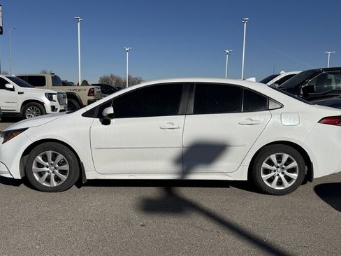Used 2024 Toyota Corolla LE image 5