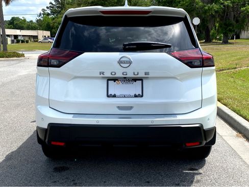 New 2026 Nissan Rogue SV image 29