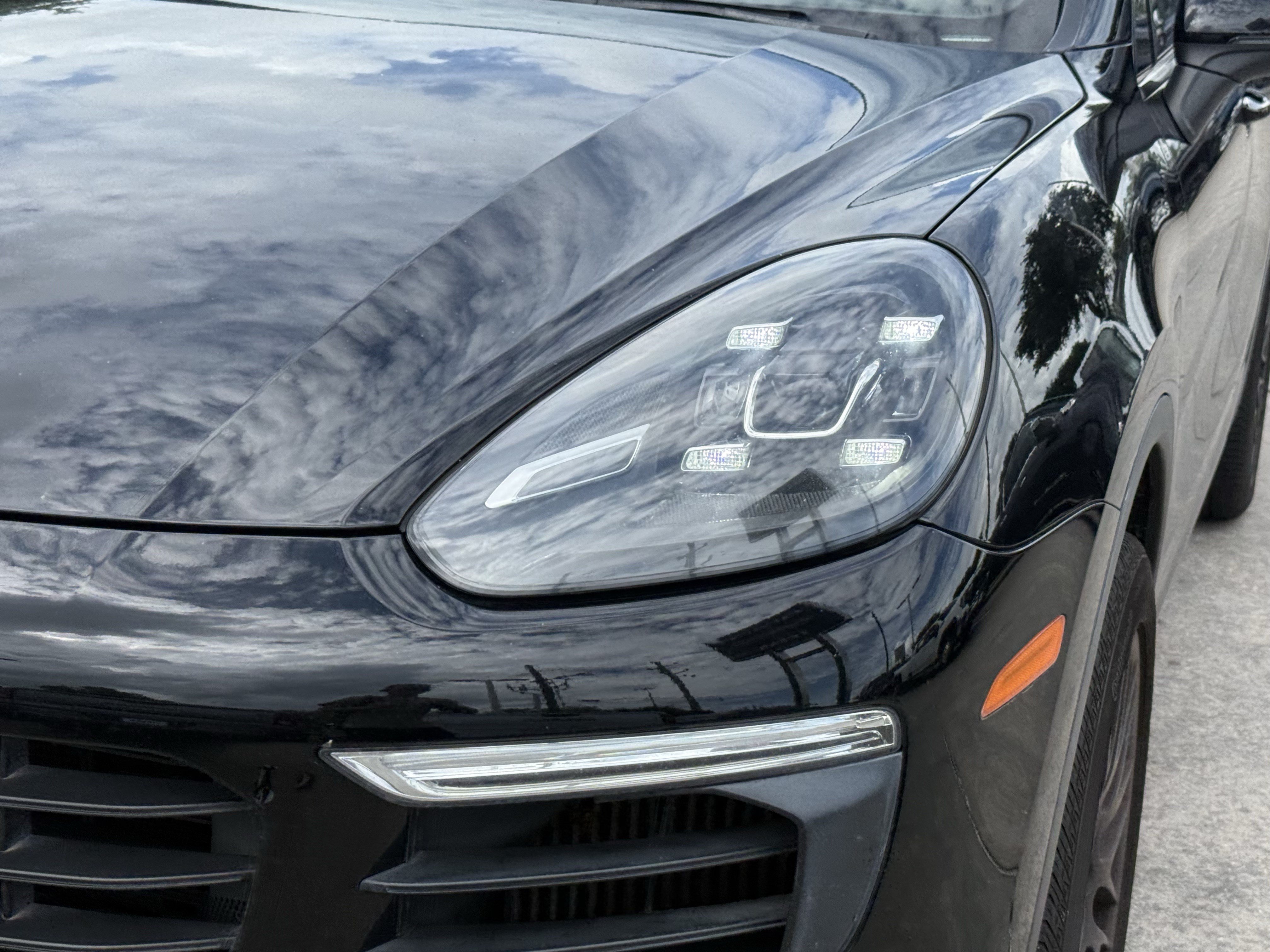 Used 2016 Porsche Cayenne S AWD/4WD image 11