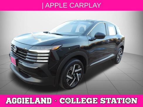 Certified 2025 Nissan Kicks SV image 8