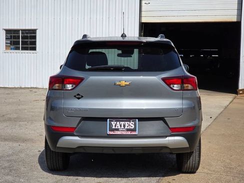 Used 2025 Chevrolet TrailBlazer LT AWD/4WD image 6