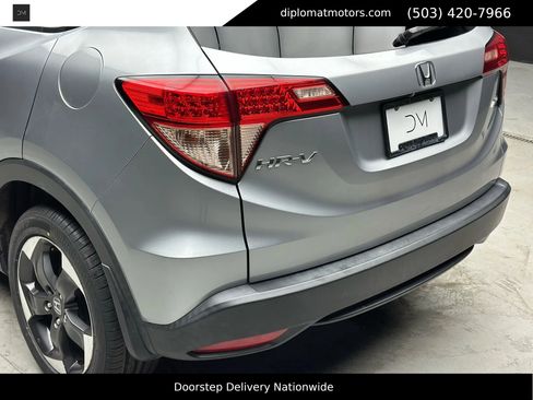 Used 2018 Honda HR-V EX image 16