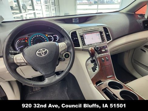 Used 2011 Toyota Venza AWD image 15
