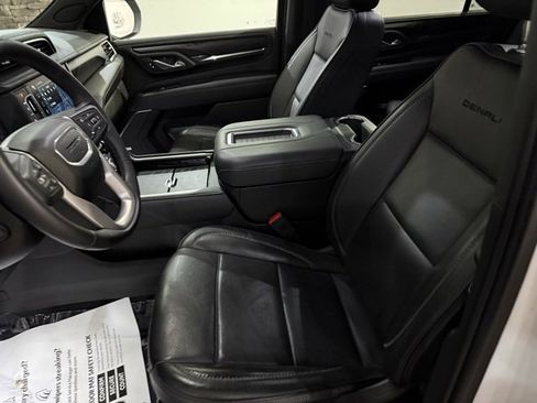 Used 2024 GMC Yukon XL Denali w/ Max Trailering Package image 22
