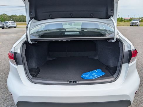 New 2026 Toyota Corolla LE FWD image 30