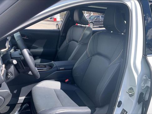 Used 2026 Toyota Crown Platinum image 30