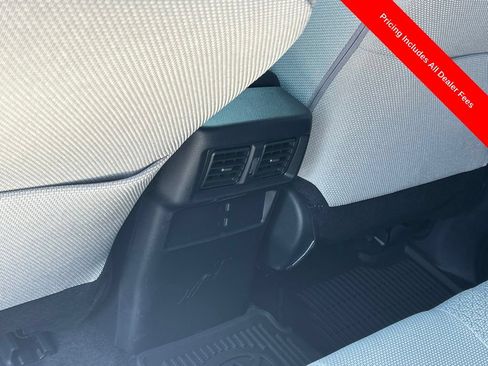 Used 2025 Toyota 4Runner SR5 AWD/4WD image 15