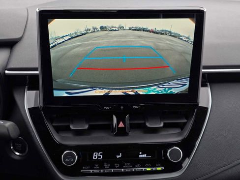 Certified 2025 Toyota Corolla SE image 33