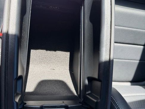 Used 2019 Mercedes-Benz C 300 C 300 image 23