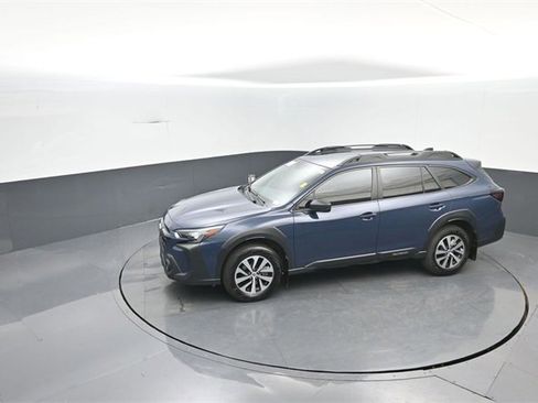 Used 2025 Subaru Outback w/ Popular Package #1A image 26