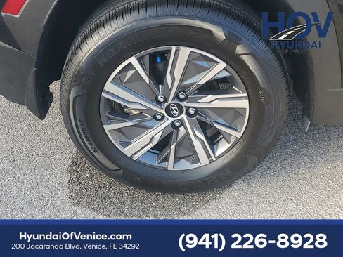 Certified 2024 Hyundai Tucson Blue AWD/4WD image 12