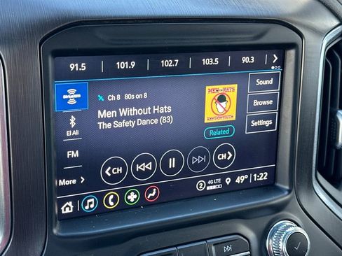 Used 2022 GMC Sierra 2500 AT4 image 17