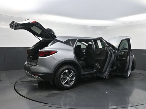 Used 2024 Chevrolet Blazer LT FWD image 36