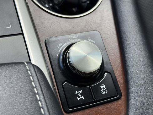 Used 2020 Lexus RX 350L Premium image 25