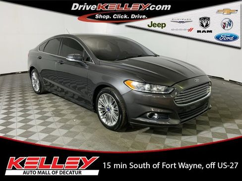 Used 2015 Ford Fusion SE w/ Equipment Group 202A image 1