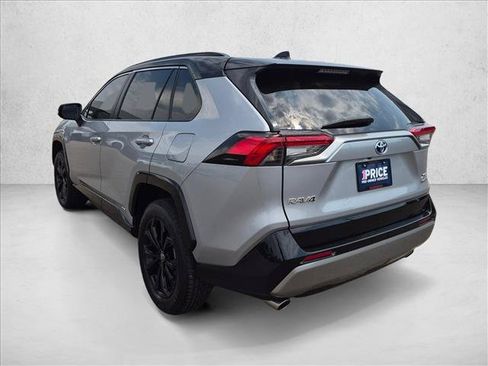 Used 2024 Toyota RAV4 XSE AWD/4WD image 8