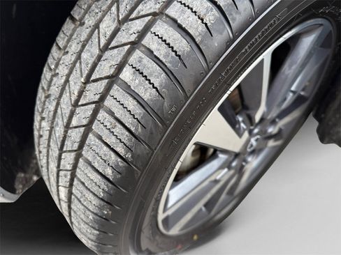 Certified 2023 Nissan Versa SV image 20