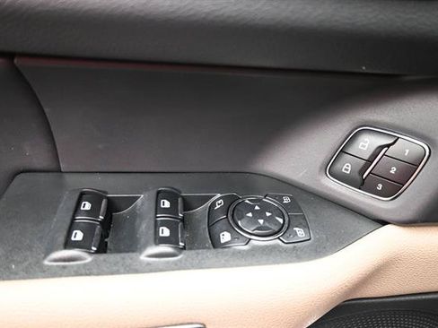Used 2023 Ford Expedition Limited RWD image 6