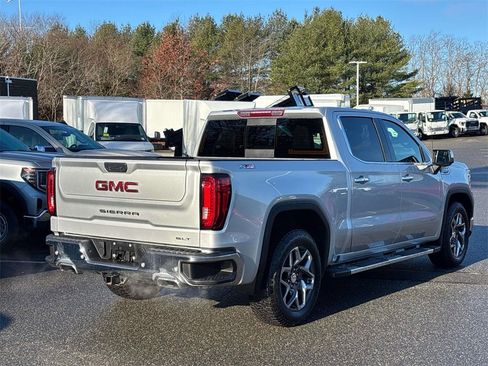 Used 2022 GMC Sierra 1500 SLT w/ SLT Premium Plus Package image 3