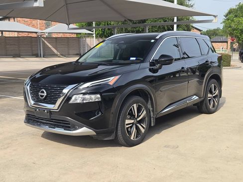 Certified 2022 Nissan Rogue Platinum w/ Head-Up Display Package FWD image 7