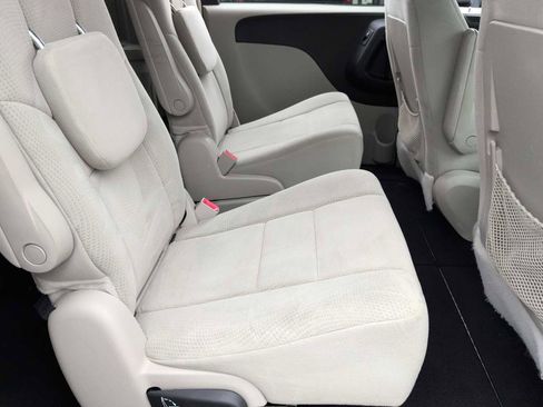 Used 2012 Dodge Grand Caravan Crew w/ Crew Value Pkg FWD image 20
