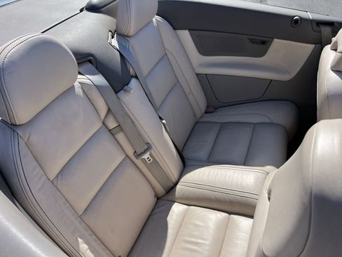 Used 2011 Volvo C70 T5 image 13