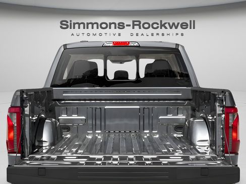 Used 2024 Ford F150 XLT image 41