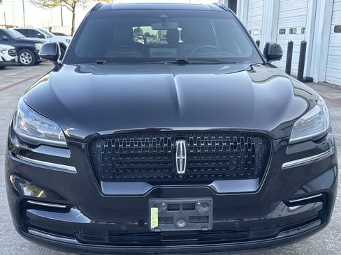 Used 2023 Lincoln Aviator Reserve w/ Equipment Group 201A image 16