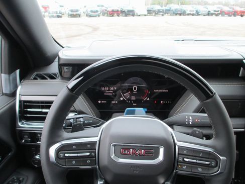 New 2026 GMC Yukon Elevation w/ Elevation Premium Package image 23