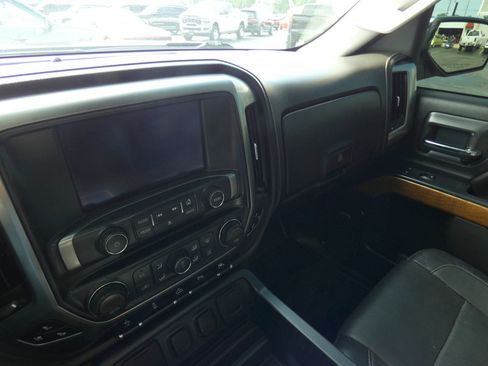 Used 2016 Chevrolet Silverado 1500 LTZ w/ Sport Package AWD/4WD image 14