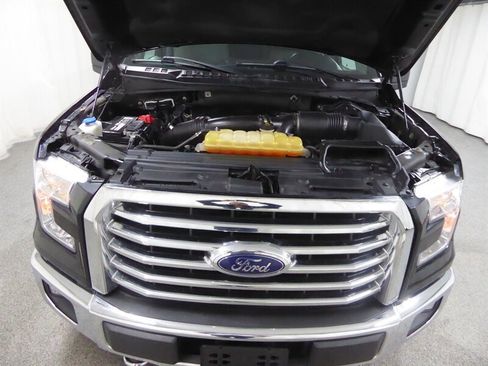 Used 2017 Ford F150 XLT w/ Equipment Group 302A Luxury image 32